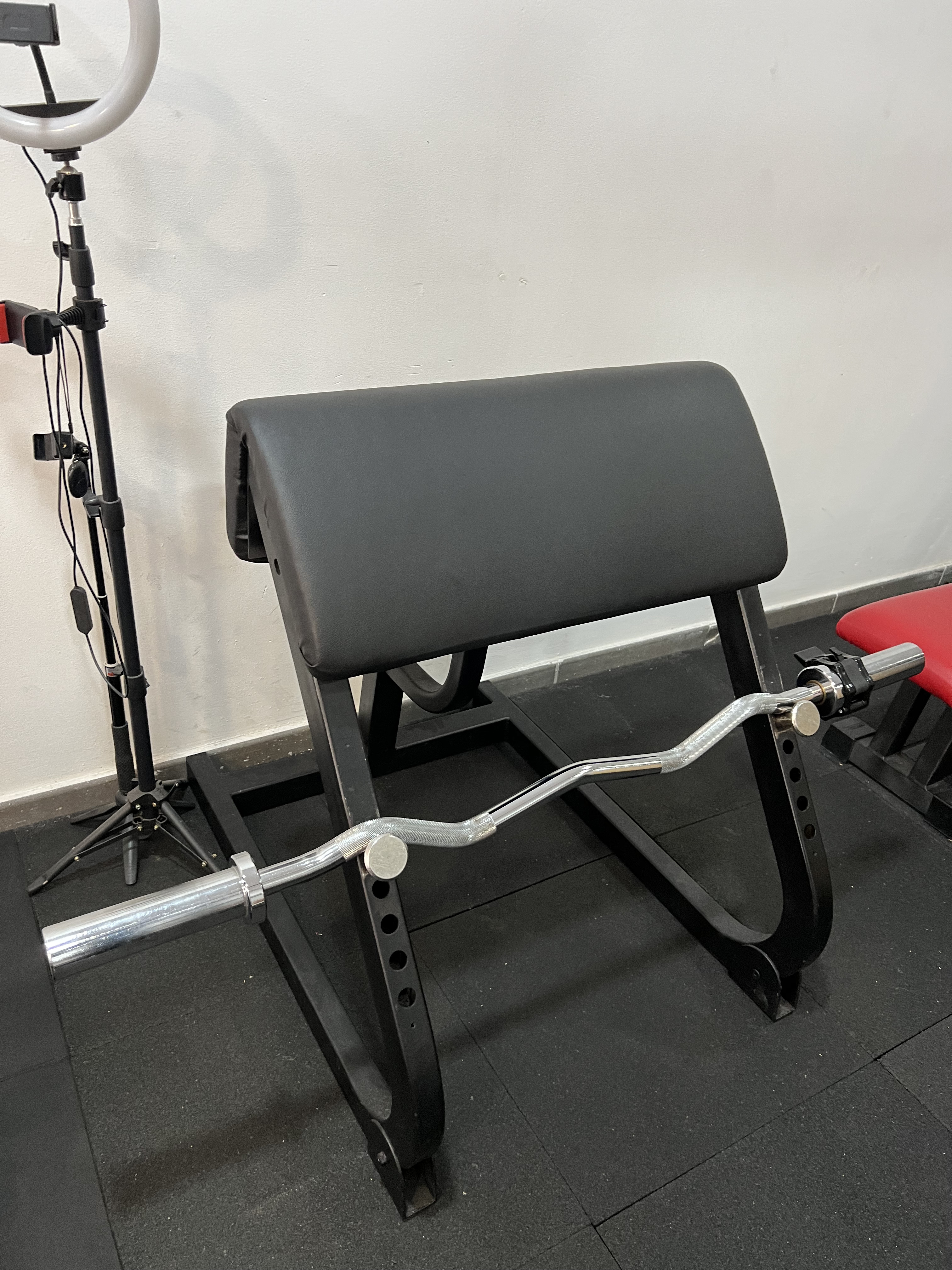 NAVAS — centro de entrenamiento personal en Barcelona